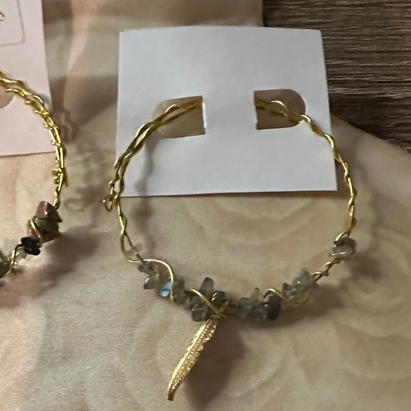 Lorena Espinoza Design Gold and Green Beaded Earrings - Picture 3 of 5